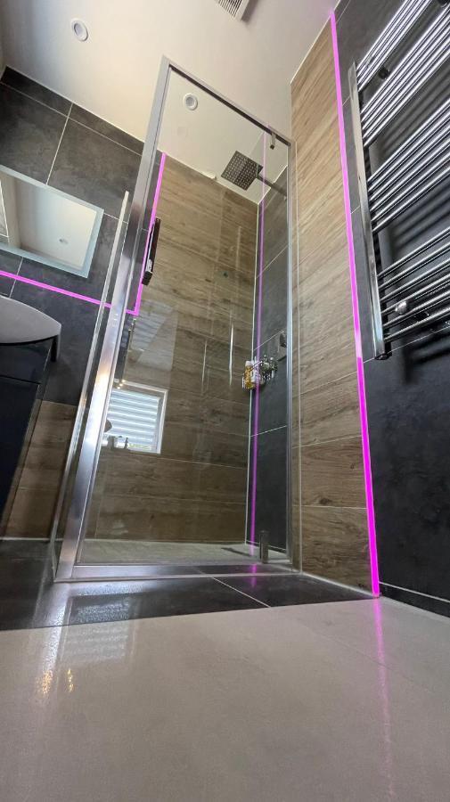 #4 Tgha Luxury One Bedroom Apartment In Athlone Zewnętrze zdjęcie