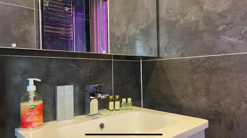 #4 Tgha Luxury One Bedroom Apartment In Athlone Zewnętrze zdjęcie